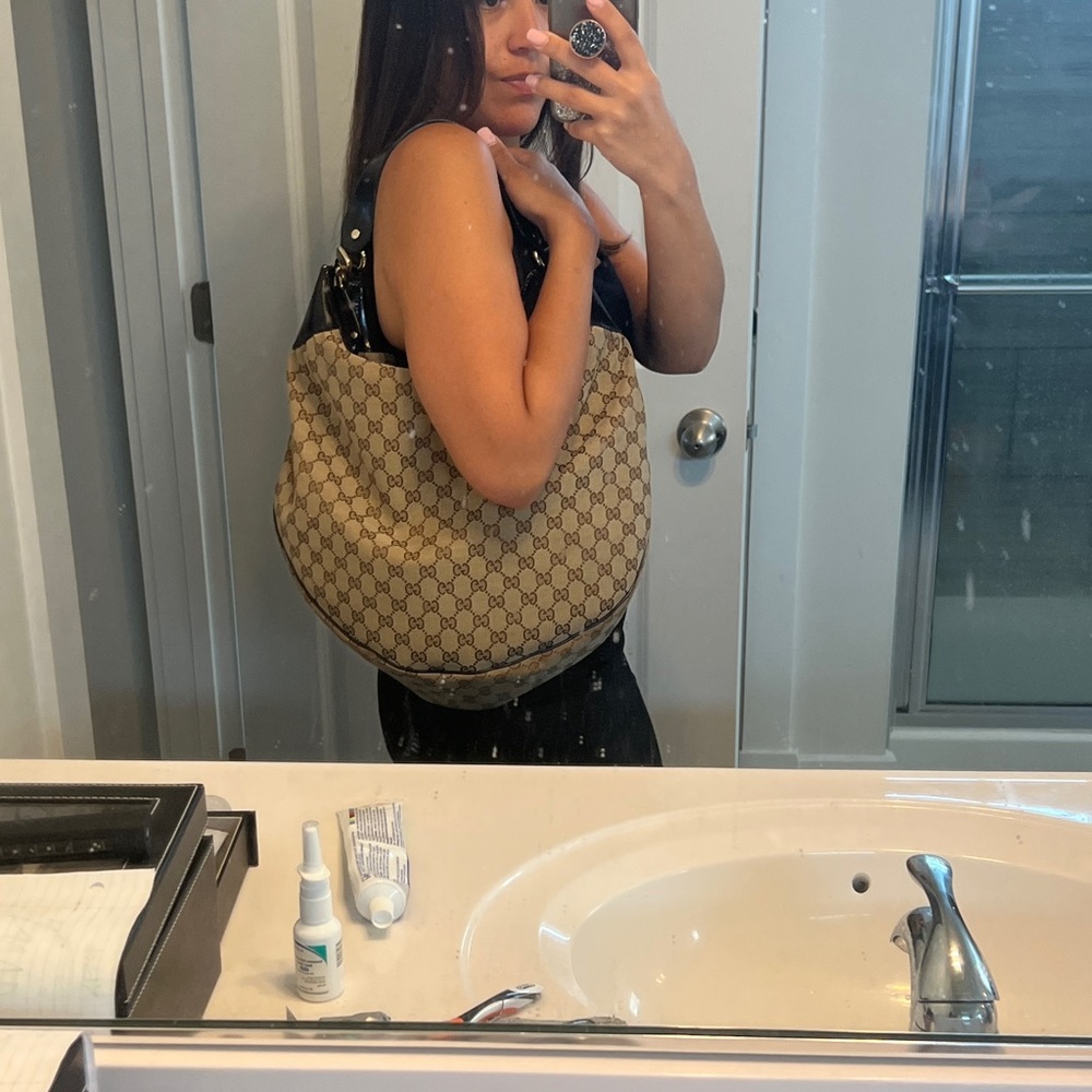 Gucci hobo purse - Picture 5 of 7